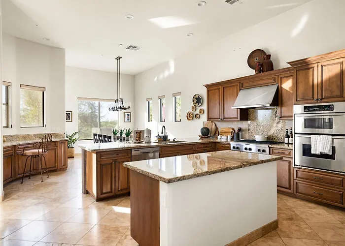 Desert Oasis With Pool Black Mountain Views Scottsdale