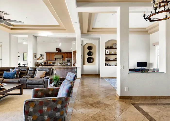 Holiday home Desert Oasis With Pool Black Mountain Views