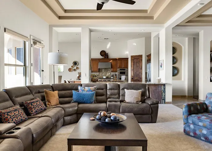 Desert Oasis With Pool Black Mountain Views *