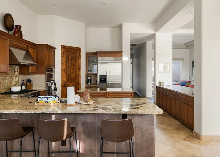 Desert Oasis With Pool Black Mountain Views