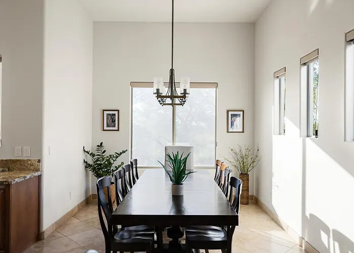 Holiday home Desert Oasis With Pool Black Mountain Views