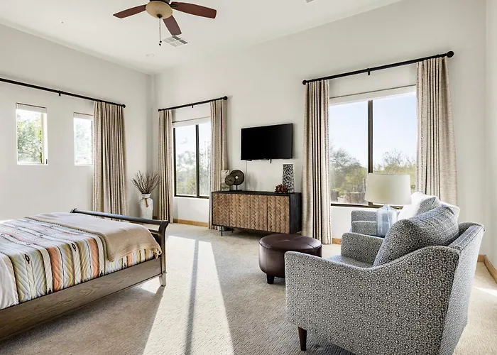 Desert Oasis With Pool Black Mountain Views Scottsdale