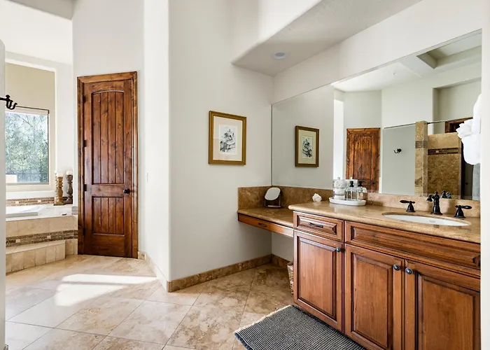 Desert Oasis With Pool Black Mountain Views Scottsdale
