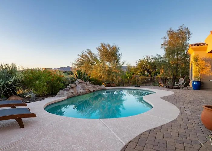 Holiday home Desert Oasis With Pool Black Mountain Views *