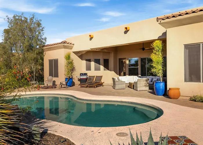 Desert Oasis With Pool Black Mountain Views *